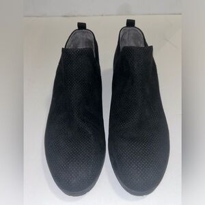 Woman’s Dr Scholls Faux Suede Shoe Black 8.5